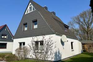 Attraktives Einfamilienhaus mit viel Platz – Die vollständige Adresse der Immobilie erhältst du vom Anbieter., 27574 Surheide, Bremerhaven – Vorschaubild 3