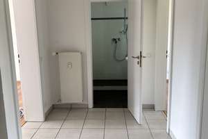 Gepflegte 3-Zimmer-Wohnung mit Garage und Balkon in Düsseldorf-Unterbach – 40627 Unterbach, Düsseldorf – Vorschaubild 3