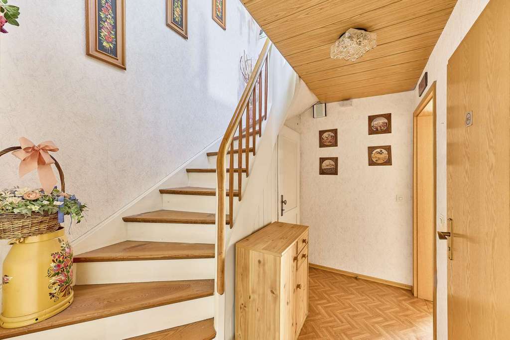 Immobilie in Otterstadt - Doppelhaushälfte mit Charakter, großem Garten & Platz für die Familie - Bild 2