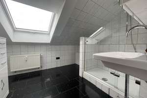 Originelle DG-Wohnung in ruhiger Wohnlage – Sachsenstraße 3/1, 71065 Sindelfingen – Vorschaubild 10