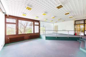 WEITBLICK: Von der Praxis zum Wohntraum mit Wellnessfaktor! – Die vollständige Adresse der Immobilie erhältst du vom Anbieter., 71296 Heimsheim – Vorschaubild 2