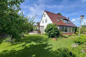 Familienidylle pur: Ein- bzw. Zweifamilienhaus mit wunderschönem Garten – Die vollständige Adresse der Immobilie erhältst du vom Anbieter., 86500 Kutzenhausen – Vorschaubild 4