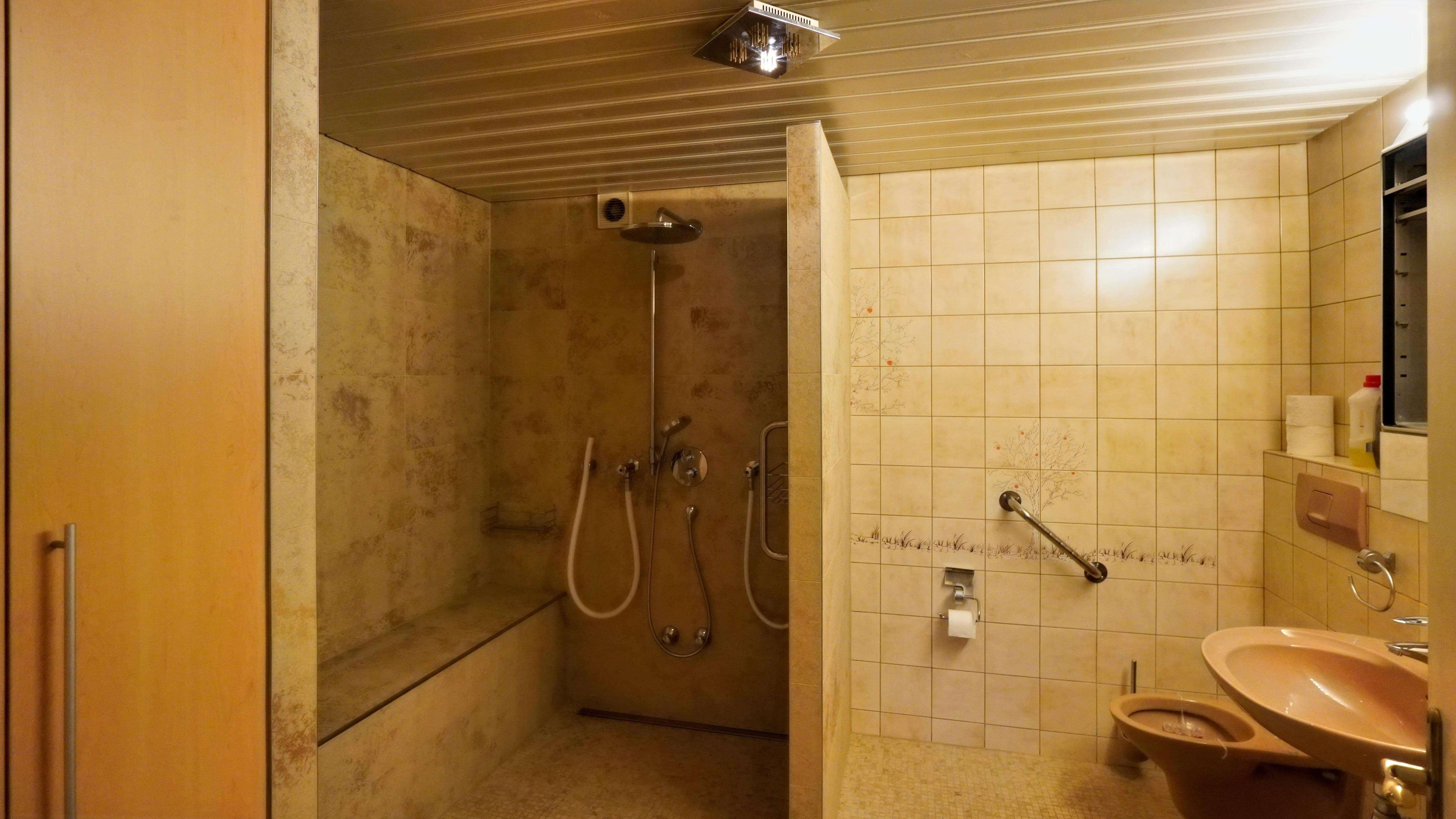 Immobilie in Uhldingen-Mühlhofen - VIEL PLATZ UND VIELE MÖGLICHKEITEN - HIER KÖNNEN SIE IHREN WOHNTRAUM LEBEN - Bild 20