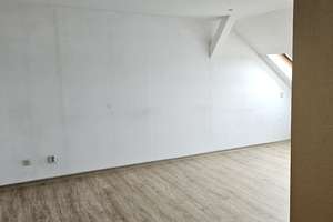 *MK IMMOBILIEN* Modernisiert! Großzügige 3-Raum-Dachgeschosswohnung in der Krämpfervorstadt! – Iderhoffstraße 45a, 99085 Krämpfervorstadt, Erfurt – Vorschaubild 6