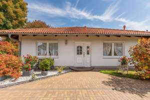 KENSINGTON - Exklusiv - Stilvoller Bungalow - ankommen, einziehen und wohlfühlen! – Die vollständige Adresse der Immobilie erhältst du vom Anbieter., 13591 Staaken, Berlin – Vorschaubild 2