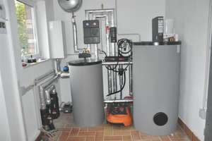 Erftstadt: Energieeffizienz A!
Freistehendes, individuelles
Klinkerlandhaus mit Garagenhaus – Die vollständige Adresse der Immobilie erhältst du vom Anbieter., 50374 Erftstadt – Vorschaubild 33
