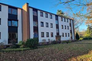 Lichtdurchflutet und charmant: 3-Zimmer-Wohnung in der Endetage in Hamburg-Schnelsen