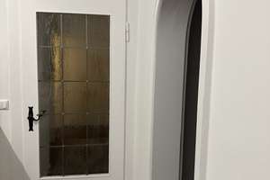 Stilvoll modernisiert: 2-Zimmer-Wohnung in Untermenzing – Allacher Straße 242, 80999 Untermenzing, München – Vorschaubild 2