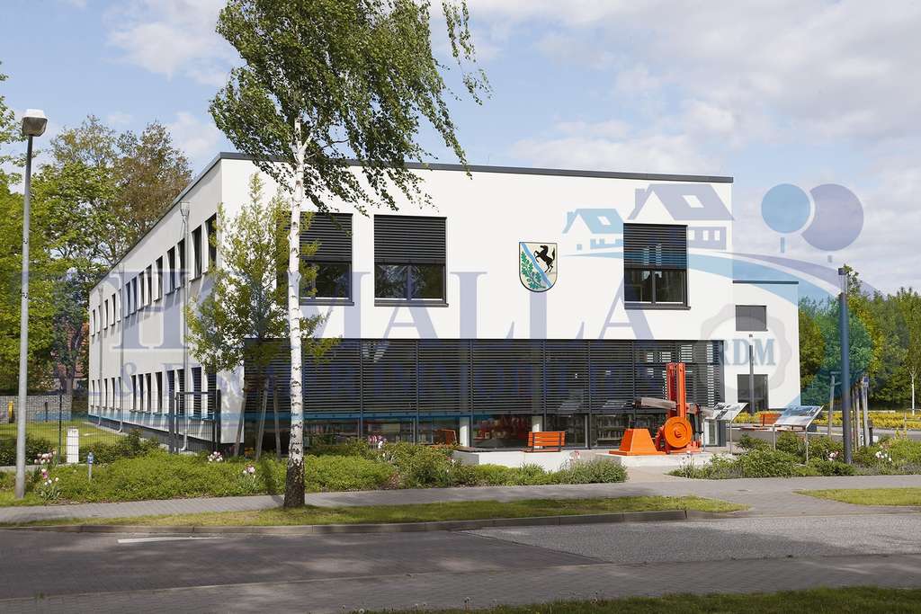 Immobilie in Leegebruch - Vermietete 2 Zi.-Wohnung im 2.OG inkl. Pkw-Stellplatz zu verkaufen! - Bild 4