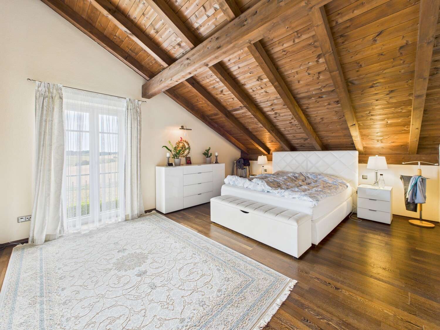 Immobilie in Inning am Holz - Work-Life-Balance: Familienparadies mit Büro, Pool und Panorama - Bild 8