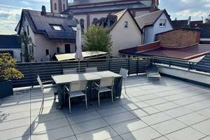Wunderschönes Altstadthaus
zentral, idyllisch und mit außergewöhnlich viel Platz – Die vollständige Adresse der Immobilie erhältst du vom Anbieter., 61350 Bad Homburg vor der Höhe – Vorschaubild 13