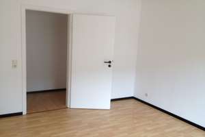 Südbalkon, 3 Zimmerwohnung, Stadt Nah, nähe Bendahler Wald, in ruhiger Sackgasse – Ritterstr. 38, 42285 Barmen, Wuppertal – Vorschaubild 5