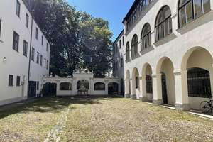 "Höhmannhaus" - Wohnen in historischen Gemäuern in der Maximilianstraße – Die vollständige Adresse der Immobilie erhältst du vom Anbieter., 86150 Innenstadt. St. Ulrich-Dom, Augsburg – Vorschaubild 2
