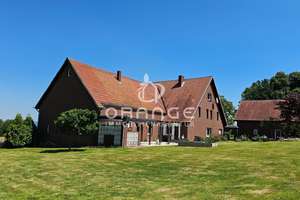 ***Bauernhaus in Hücker-Aschen *** – Die vollständige Adresse der Immobilie erhältst du vom Anbieter., 32139 Spenge – Vorschaubild 1