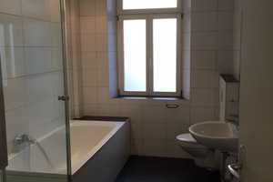 Mitten in Fürth-City ! Hübsche 2-Zimmer-Altbau-Erdgeschoß-Wohnung mit Gartenanteil und Stellplatz – Gustav-Schickedanz-Straße 1, 90762 Fürth – Vorschaubild 10
