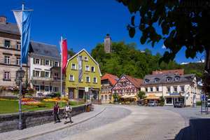 Zweifamilienhaus zentral, vermietet – attraktiv für Eigennutzer & Kapitalanleger – Die vollständige Adresse der Immobilie erhältst du vom Anbieter., 95460 Bad Berneck im Fichtelgebirge – Vorschaubild 5