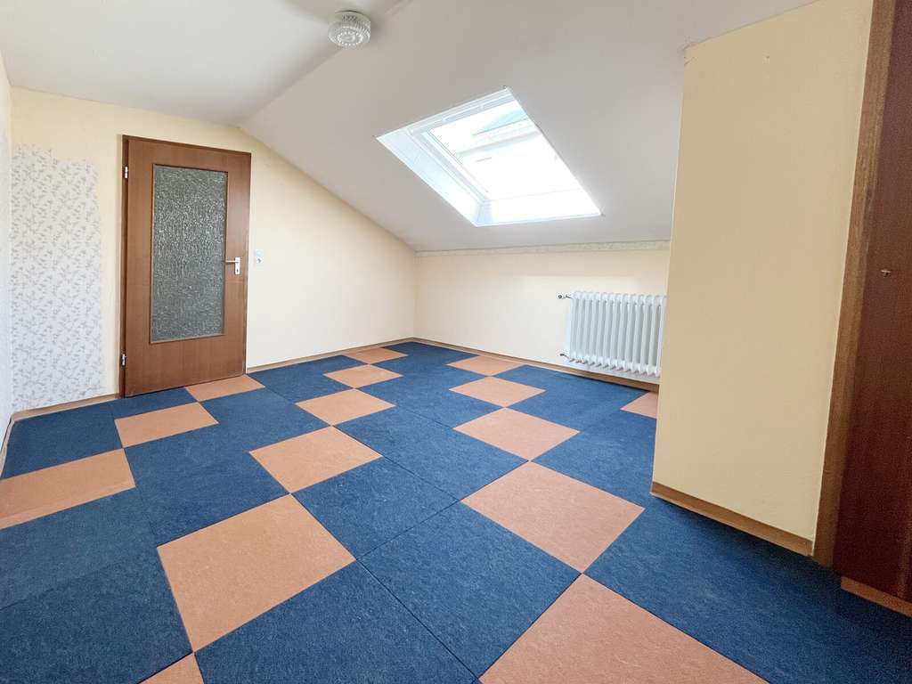 Immobilie in Niederstetten - Gepflegtes Reihenmittelhaus mit Weitblick - Bild 1