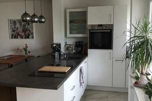 2 Zimmer Wohnung mit Balkon ins Grüne 