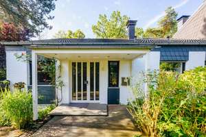 Licht, Raum und Lebensqualität - Großzügige Bungalow-Doppelhaushälfte mit Kamin und schönem Garten – Die vollständige Adresse der Immobilie erhältst du vom Anbieter., 33659 Senne, Bielefeld – Vorschaubild 3