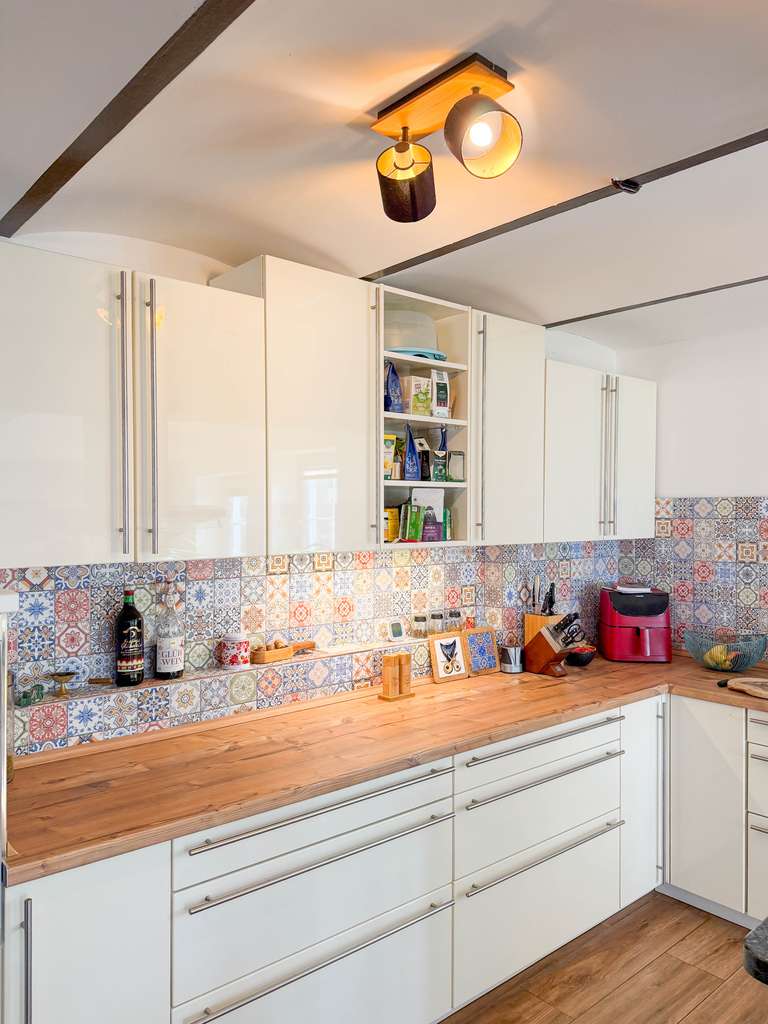 Immobilie in Ottenbüttel - Traumhaftes Bauernhaus mit Reet - modernisiert - Bild 3