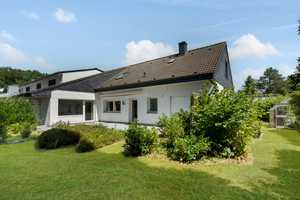Bungalow mit Ausbaupotenzial am Schlosspark Schönau