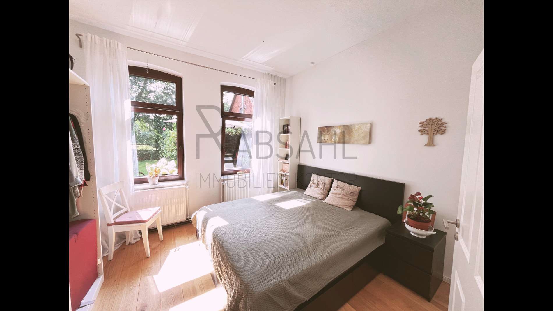 Immobilie in Rhade - Traumhaft restaurierter Pferdehof mit Offenställen, Paddock und Wiese direkt am Haus! - Bild 8