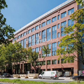 Ihre neuen Büros mit Wunschausbau und gemeinschaftlicher Dachterrasse