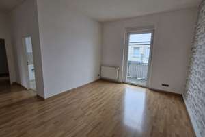 Helle 3-Raum-Dachgeschosswohnung mit Balkon und Stellplatz – Fichtestraße 47, 39112 Sudenburg, Magdeburg – Vorschaubild 12