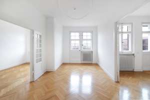Jugendstiljuwel mit Seeblick in denkmalgeschütztem Gebäude mit ausbaufähigem Dachgeschossrohling – Die vollständige Adresse der Immobilie erhältst du vom Anbieter., 13086 Weißensee, Berlin – Vorschaubild 2