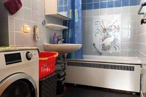 Exklusive 4-Zimmer-Wohnung in Augsburg (Einbauküche+Ideal für große Familie & Pendler) – Stettiner Straße 3, 86167 Augsburg – Vorschaubild 4