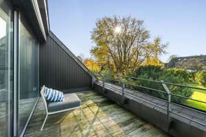 Wohnen am Rheinufer! Außergewöhnliche Maisonette-Wohnung!