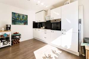 Charmantes EFH mit Einliegerwohnung, zweitem Grundstück & modernem Wohntrailer – Die vollständige Adresse der Immobilie erhältst du vom Anbieter., 26529 Wirdum – Vorschaubild 3