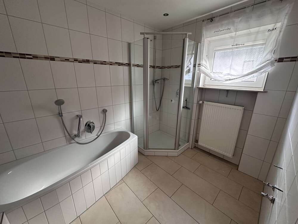 Immobilie in Elsenfeld - Herrlicher Ausblick und ruhige Lage ... Einfamilienhaus mit viel Platz zum Ausbreiten! - Bild 7