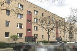 Freie 3 - Zimmer Wohnung mit Südbalkon — nahe Universität