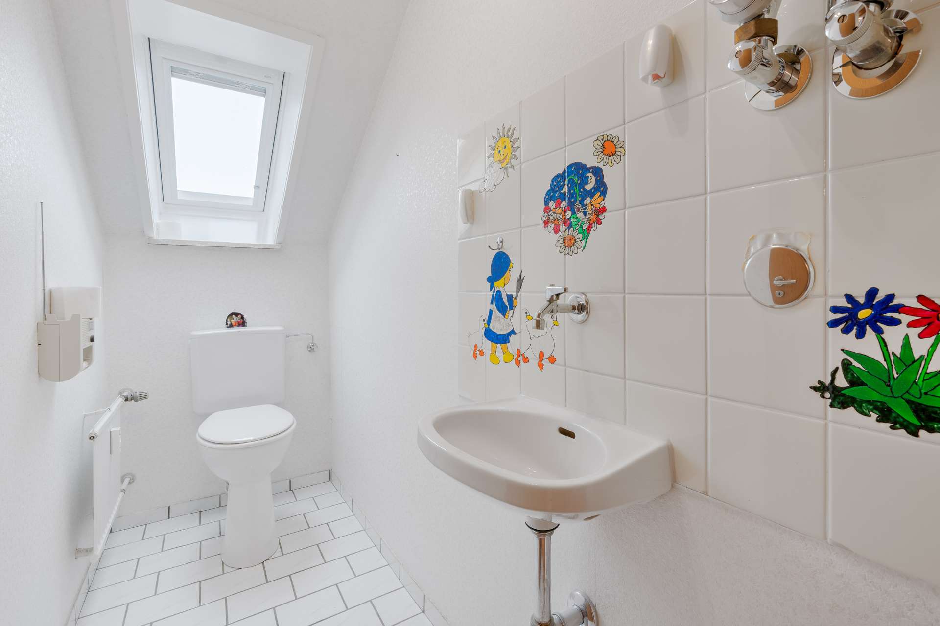 4-Zimmer Dachgeschosswohnung mit Balkon und Garage in beliebter Lage von Neu-Ulm/Pfuhl, Neu Ulm Kreis – Bild 4