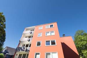 Renoviert. Bezugsfertig. Ihr Zuhause. / Renovated. Move-in ready. Your new home. – Schleswiger Straße 4, 58089 Vorhalle, Hagen – Vorschaubild 2