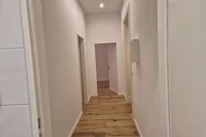Leer & Provisionsfrei von Privat:  2-Zimmer-Altbauwohnung mit Balkon in Top Lage – Die vollständige Adresse der Immobilie erhältst du vom Anbieter., 10247 Friedrichshain, Berlin – Vorschaubild 7
