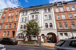 Erstbezug nach Renovierung – Altbau mit Balkon & Stellplatz in bester Lage nahe Schrevenpark – Die vollständige Adresse der Immobilie erhältst du vom Anbieter., 24103 Exerzierplatz, Kiel – Vorschaubild 14