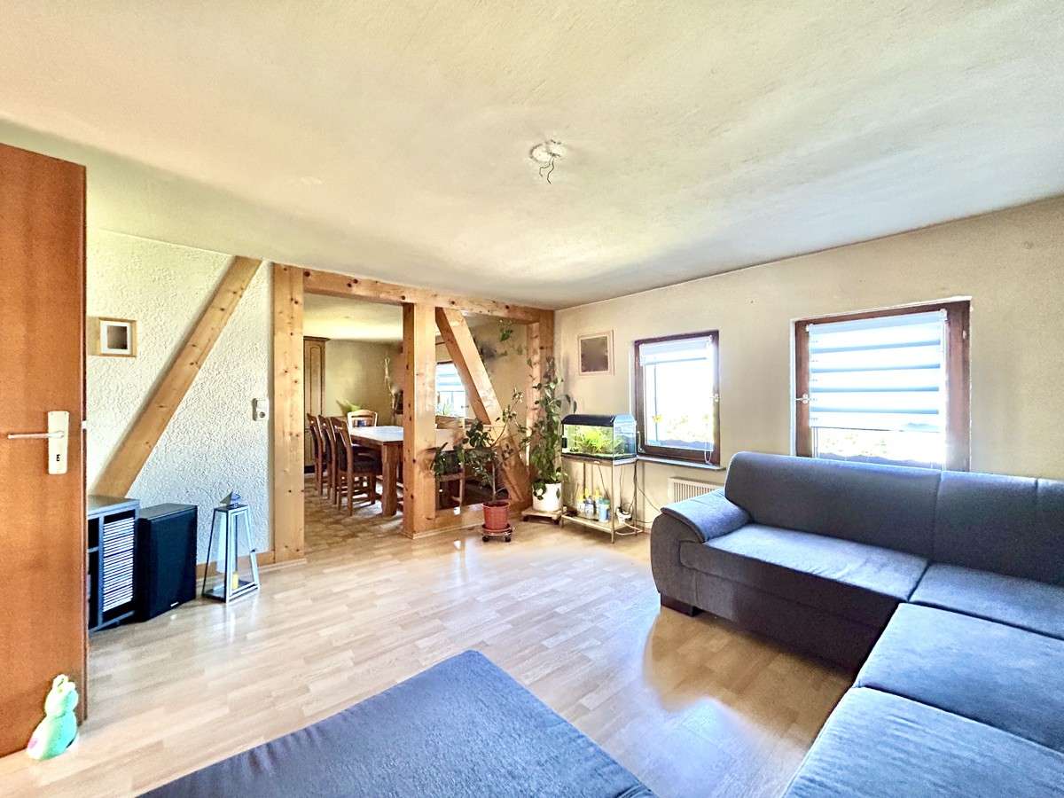 Immobilie in Dreisbach - **Gepflegte Doppelhaushälfte mit toller Gartenanlage und gräumigen Garagen in Dreisbach** - Bild 18