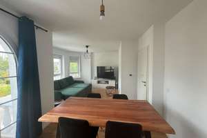 Stilvolle Maisonette-Wohnung mit Balkon und drei Terrassen in Bonn – Gartenstraße 1, 53229 Vilich, Bonn – Vorschaubild 6