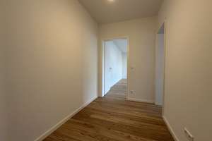 Modernisierte 1-Zimmer-Wohnung mit großem Balkon und Tageslichtbad – Die vollständige Adresse der Immobilie erhältst du vom Anbieter., 70569 Kaltental, Stuttgart – Vorschaubild 4