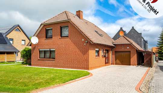 Bild von Charmantes Einfamilienhaus mit Wintergarten und Garage in zentraler Lage