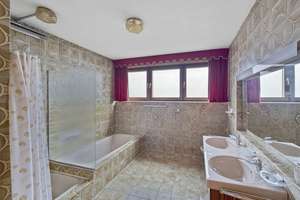 Property thumbnail 11