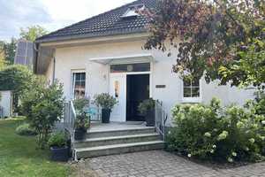 Traumhaus mit Wärmepumpe, Kamin, Fußbodenheizung und viel Potenzial - 8 Zimmer und 4 Bäder – Leipzig – Vorschaubild 2