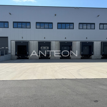 Nahe der A57 | 10,50m UKB | Rampenandienung