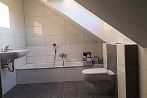 Exklusive 2-Raum-Dachgeschosswohnung mit gehobener Innenausstattung mit Balkon und EBK in Paderborn – Paderborn (Kreis) – Vorschaubild 4