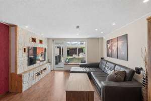 Hochwertig modernisiertes Reihenhaus in ruhiger Lage mit Traumterrasse in Hamburg-Jenfeld – Die vollständige Adresse der Immobilie erhältst du vom Anbieter., 22043 Jenfeld, Hamburg – Vorschaubild 3