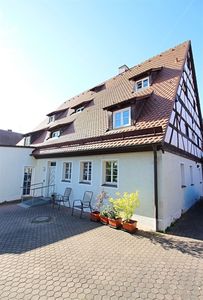 Altbau-Charme! Leerstehendes Wohn- und Geschäftshaus mit großem Potenzial in Nürnberg-Buch