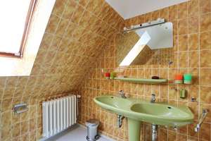 Großzügiges Architektenhaus mit Doppelgarage auf großem Grundstück in Hamburg-Wellingsbüttel – Die vollständige Adresse der Immobilie erhältst du vom Anbieter., 22391 Wellingsbüttel, Hamburg – Vorschaubild 42
