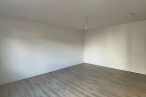 Frisch Renoviert mit komplett neuem Badezimmer - Großzügiges Single- Apartment in Köln-Zollstock – Gottesweg 40, 50969 Zollstock, Köln – Vorschaubild 9